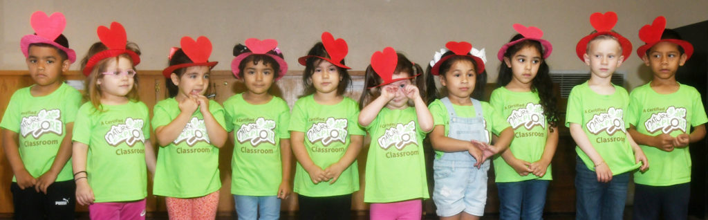 Children from the Tony Reyes Bilingual Child Development Center provided attendees with a super performance before the ribbon cutting.